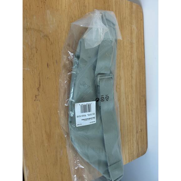 Nike Heritage Waistpack 3L - Light Green NWT - Picture 6 of 7